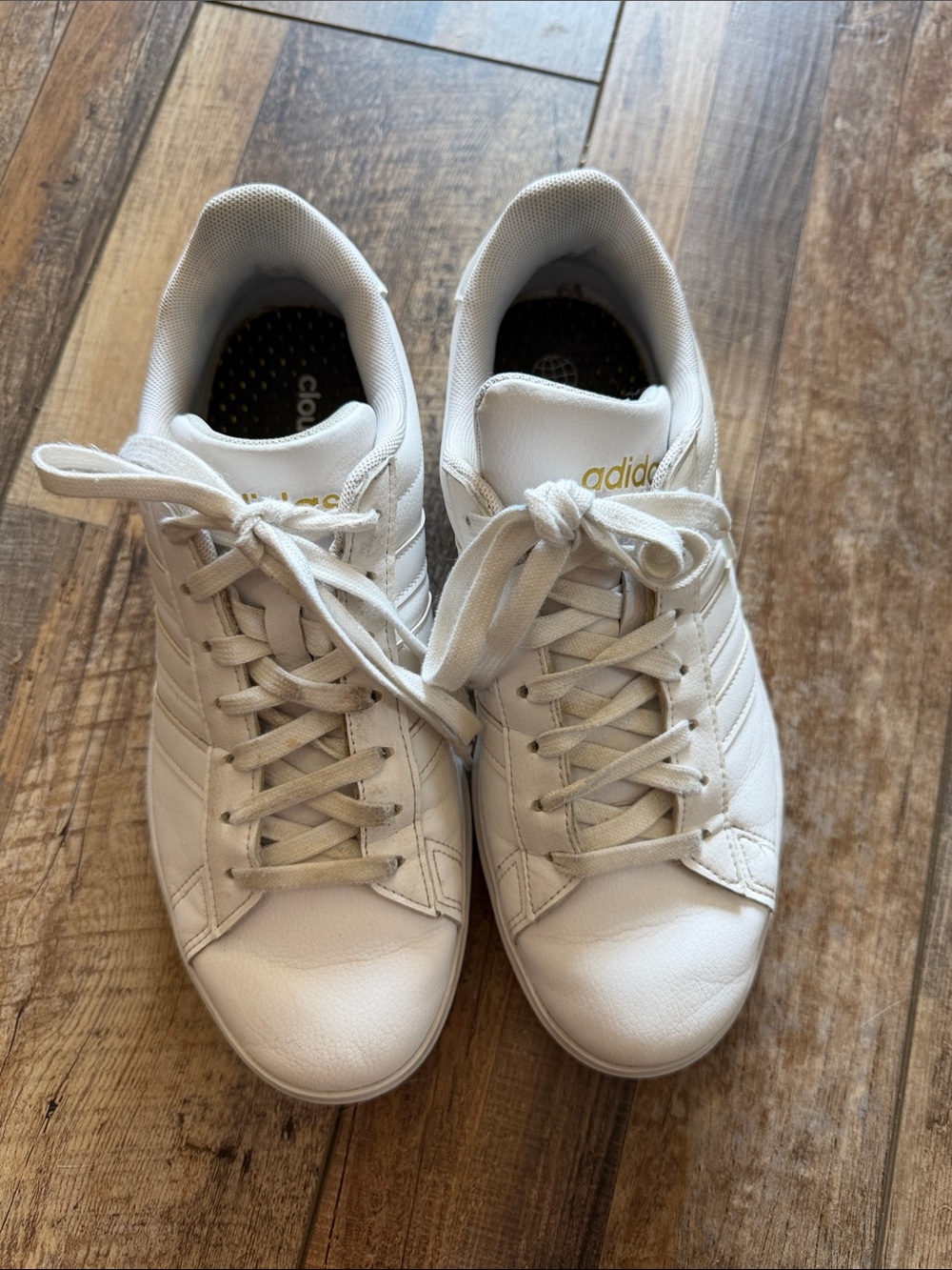 adidas Men's Cloudfoam Comfort White Low-Top Leather Sneakers with Gold Logo 8.5